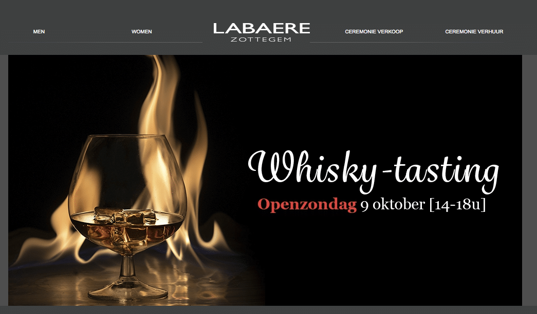 Whisky glas met vlammen op zwarte achtergrond met tekst "Whisky-tasting Openzondag 9 oktober [14-18u]"