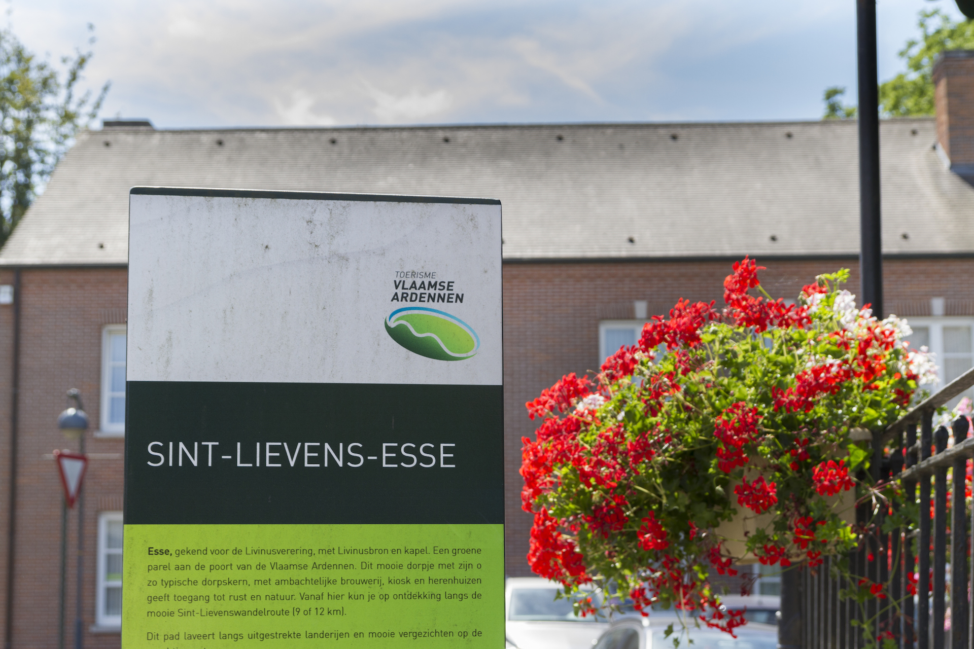 Toerisme Vlaanderen heeft een infobord over de omgeving in Sint-Lieven-Esse, het dorp van Eyndevelde